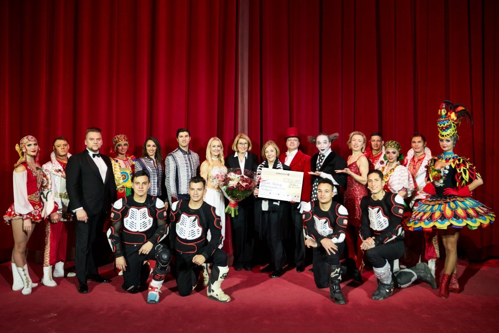 Weltweihnachtszirkus Spendenscheck