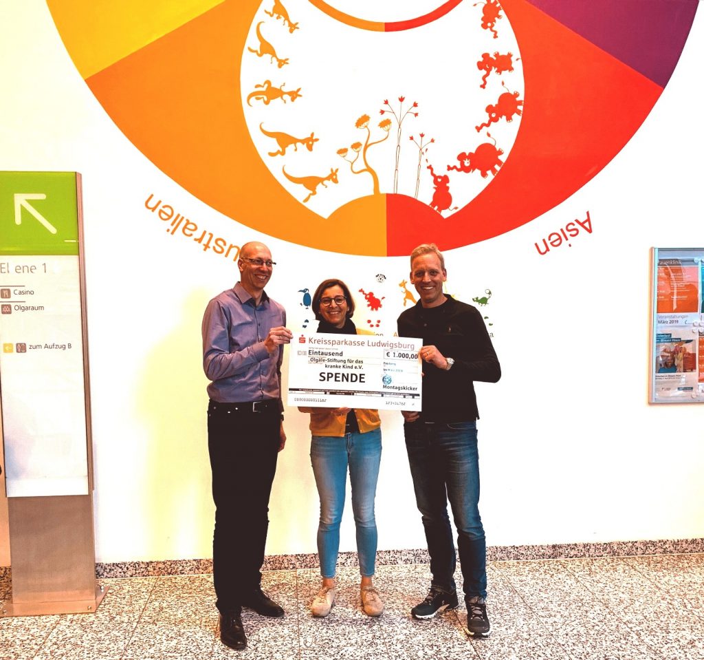 Die MoKi e.V. spielten Fußball für die Olgäle Kinder