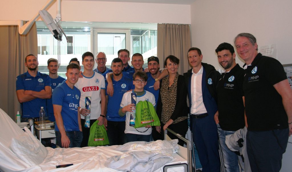 Vorweihnachtlicher Besuch der Stuttgarter Kickers