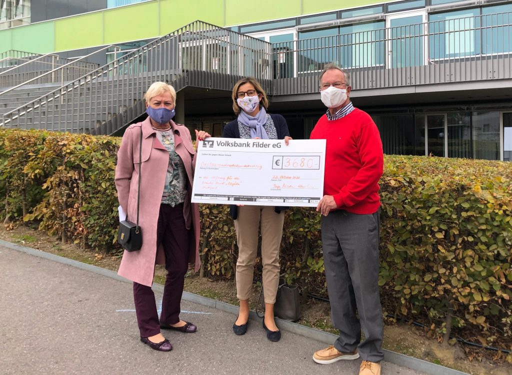 Seniorengolfer des Golfclubs Kirchheim-Wendlingen spenden an die Olgäle-Stiftung