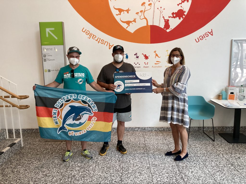 Fanclub der Miami Dolphins unterstützt die Klinikclowns