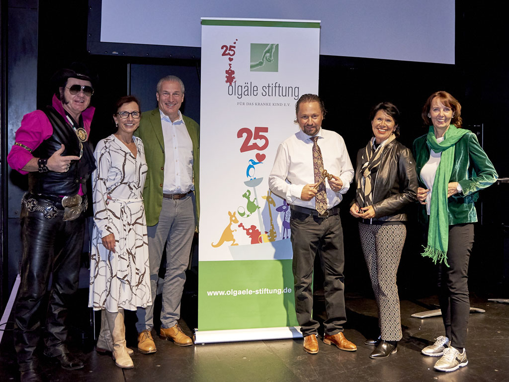 Benefizauktion bei der EuroMotor-Messe
