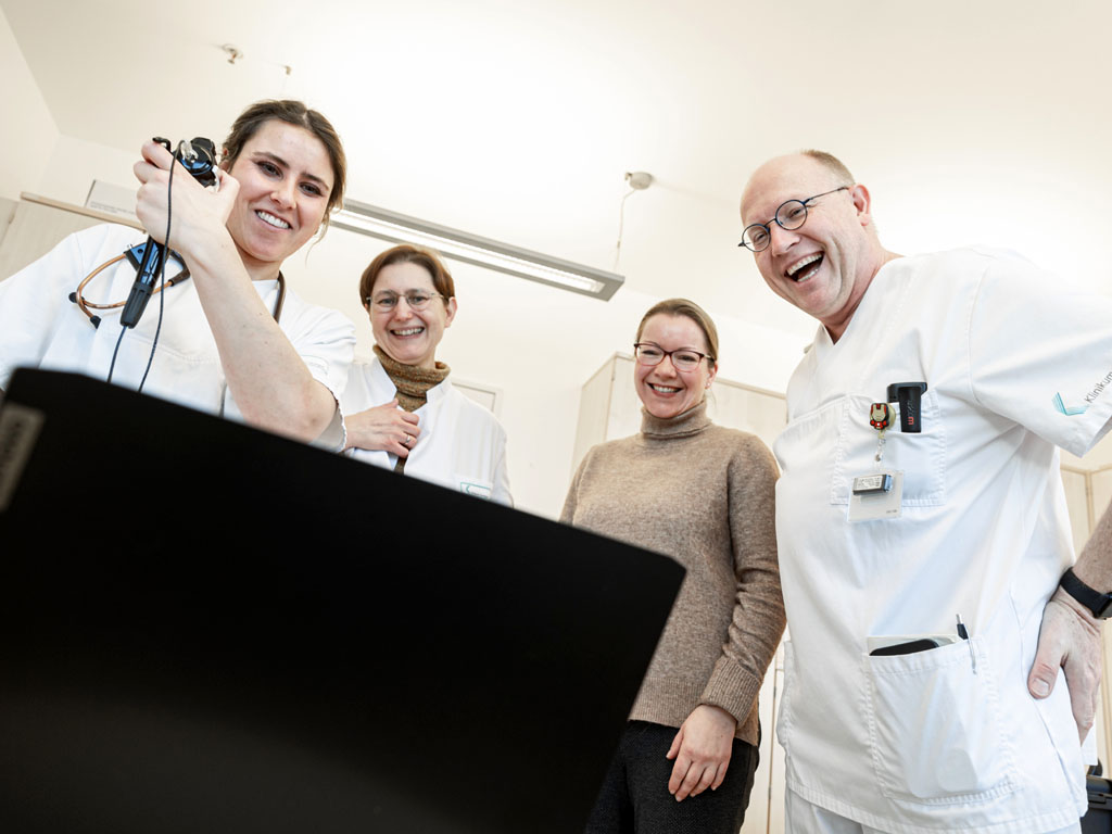 Olgälestiftung spendet 40.000€ teuren Simulator für das Bronchoskopietraining in der Kinderanästhesie