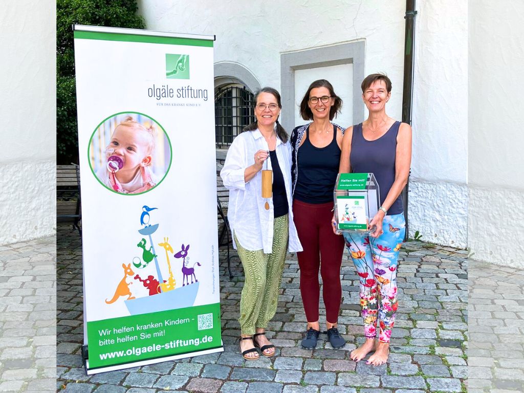 Outdoor-Yoga im Schloss Waldenbuch zugunsten der Klinikclowns